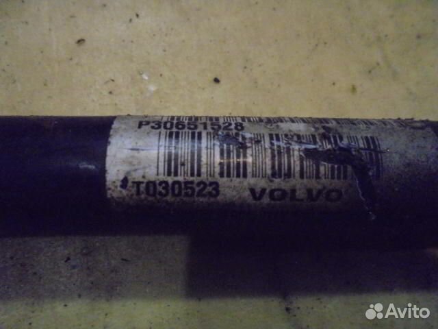 Полуось задняя правая Volvo XC90 1 (C) 30651528