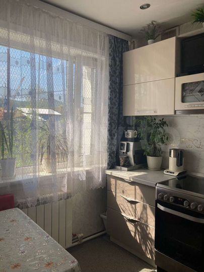 3-к. квартира, 75 м², 1/2 эт.