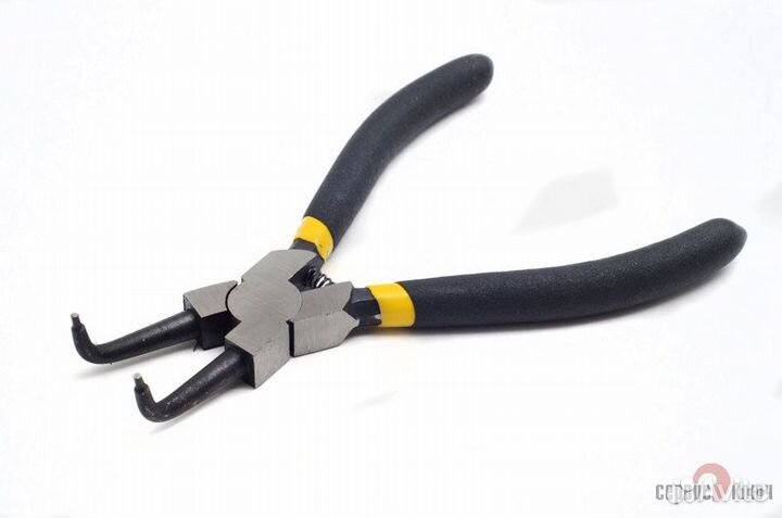 Съемник стопорного кольца (сжим изогнутый)