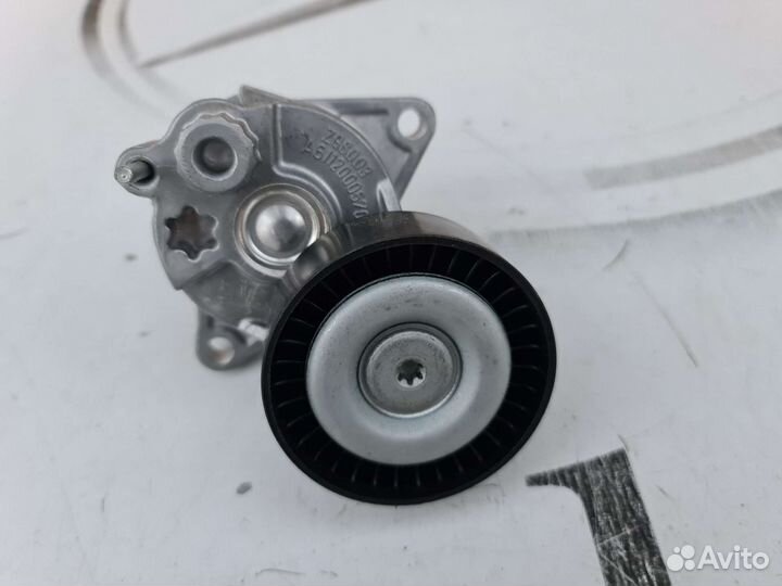 Натяжитель приводного ремня Mercedes OM611