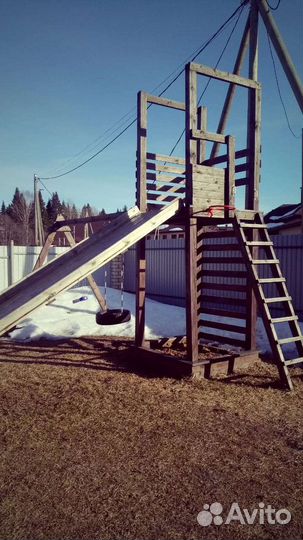 Детская горка с качелями