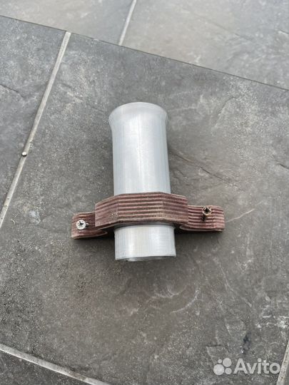 Держатель для спиннига на ликтрос