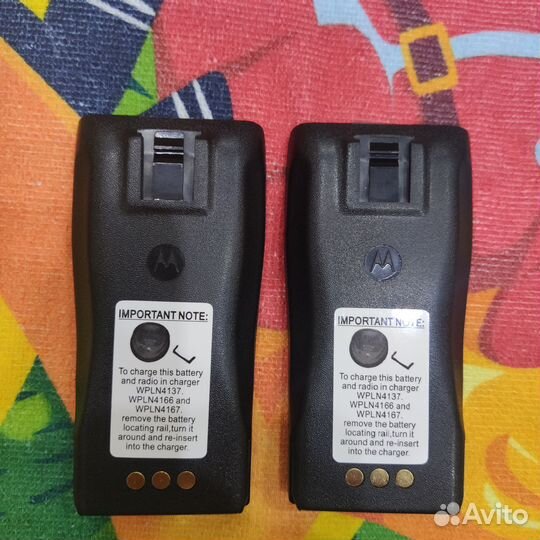 Продаётся радиостанция Motorola CP-180