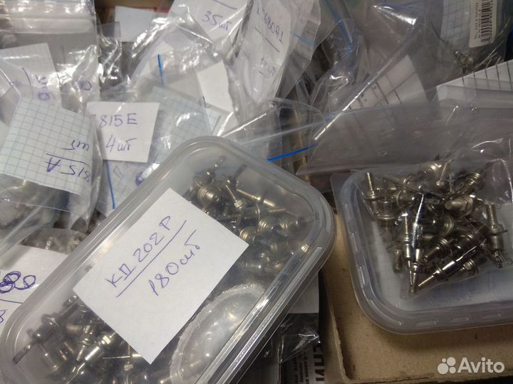 Диоды, стабилитроны, тиристоры