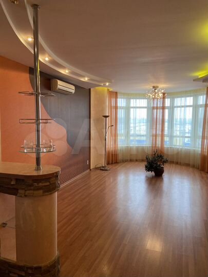 2-к. квартира, 84,5 м², 8/16 эт.