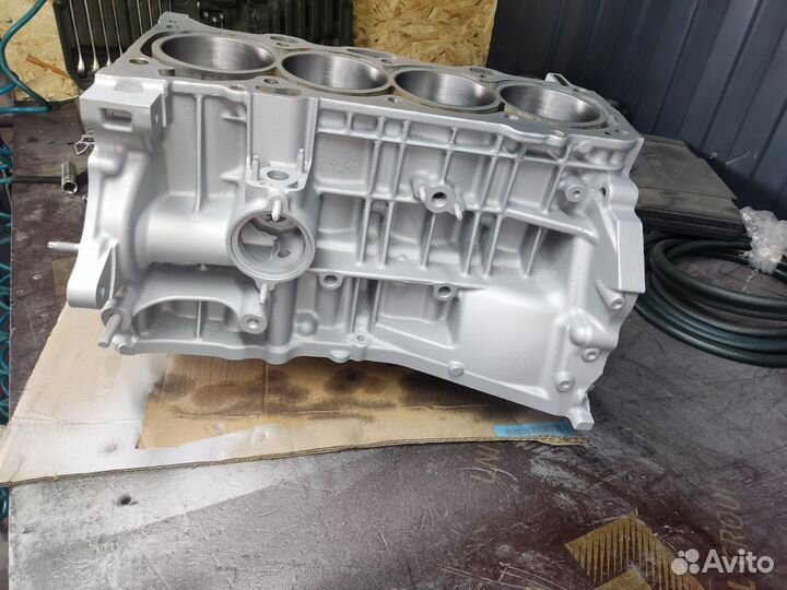 Блок Тойота Камри 40 2.4 бу 2AZ