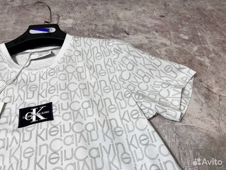 Футболки Calvin Klein