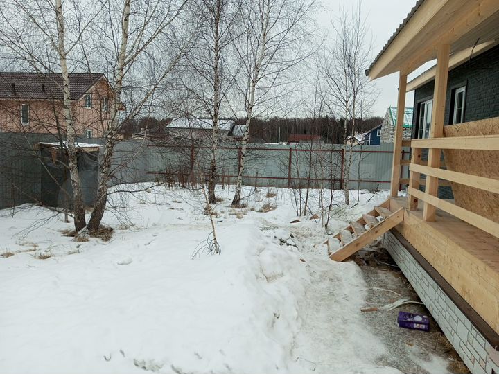 Дом 100 м² на участке 8 сот.