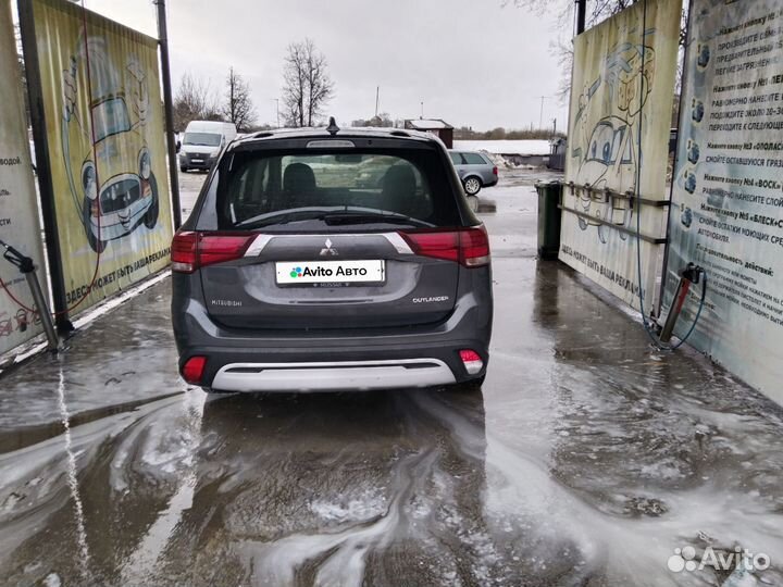 Mitsubishi Outlander 2.0 CVT, 2019, 65 000 км