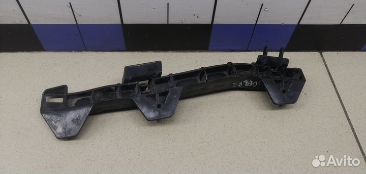 Кронштейн фар правый Land Cruiser (150) -Prado 200