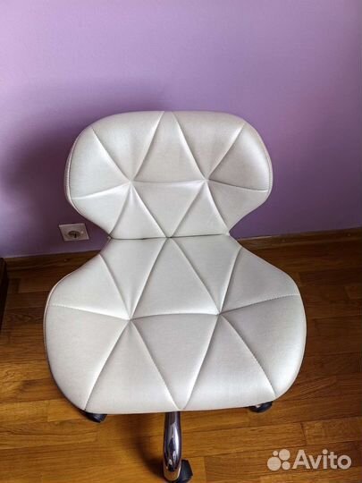 Кресло ракушка для мастера