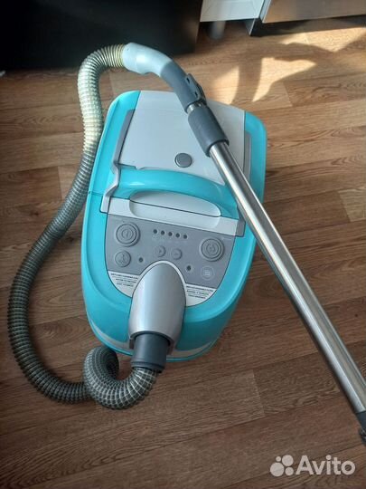 Пылесос Zelmer aquawelt quattro