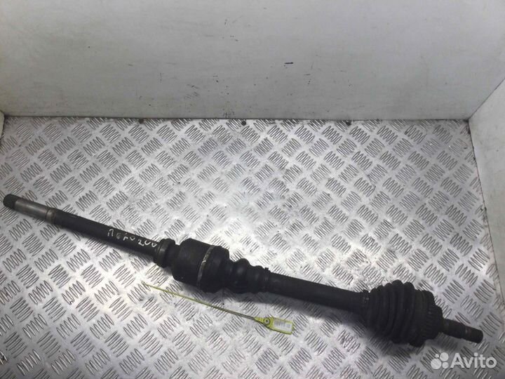 Полуось передняя правая (приводной вал, шрус) Peug