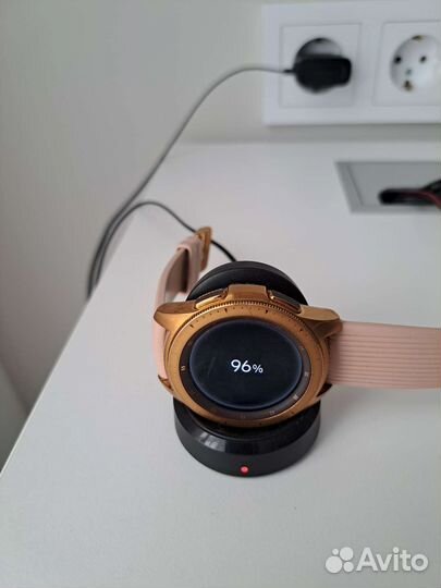 Смарт-часы Samsung Galaxy Watch, 42 мм, Wi-Fi, NFC