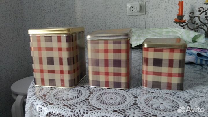 Жестяная банку для сыпучих продуктов (бу)