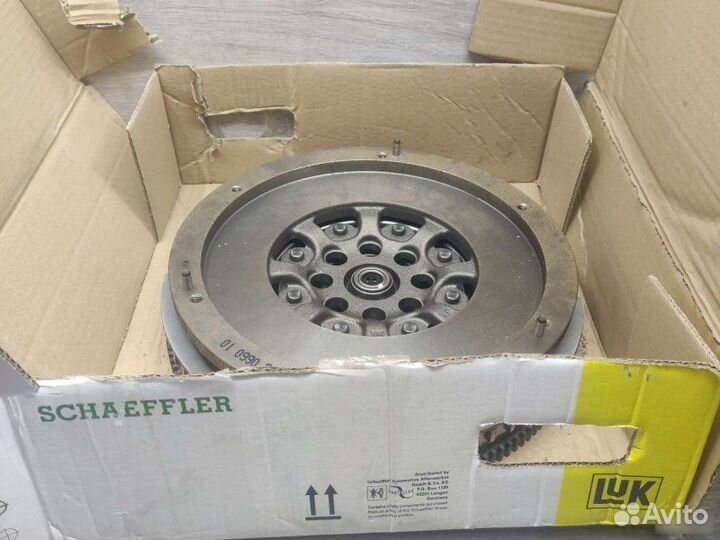 Маховик двухмассовый Mercedes Sprinter