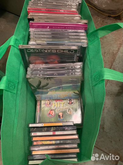 Кассеты аудио, видео, CD диски,виниловые пластинки