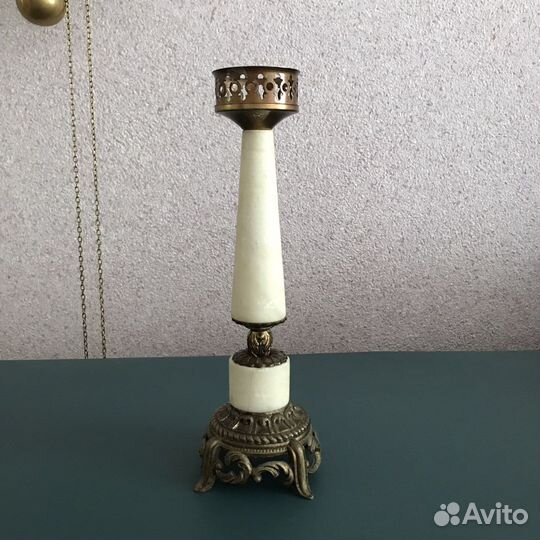 Антикварный подсвечник