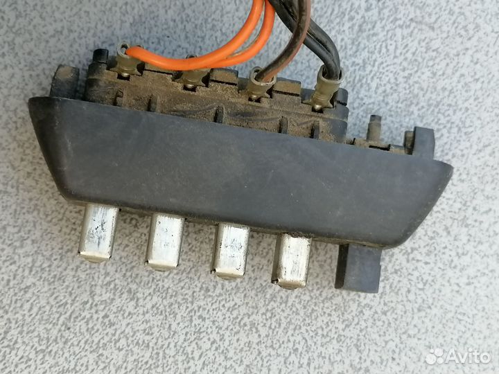 Контакт замка багажника Fiat Punto 1 176 1993-99