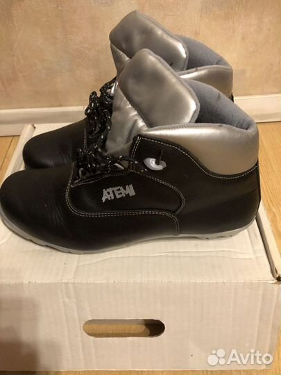 Мужские лыжные ботинки atemi