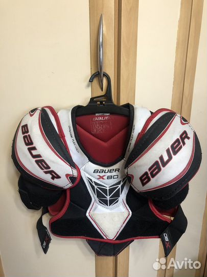 Нагрудник хоккейный bauer M