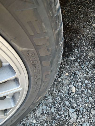 Hankook Ventus ST RH06 305/45 R22