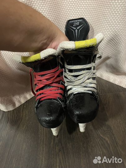 Коньки Bauer Supreme 2S размер 1,5 ее