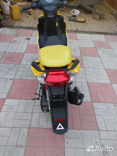 Продаю скутер