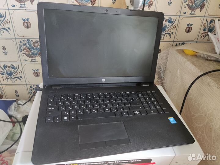 HP для работы i3-5005u 4Гб озу Win11