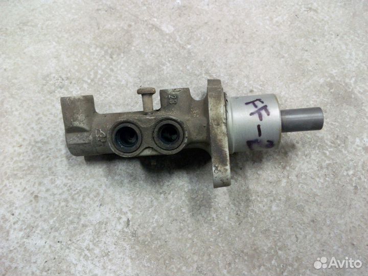 Главный тормозной цилиндр Форд Фокус 2