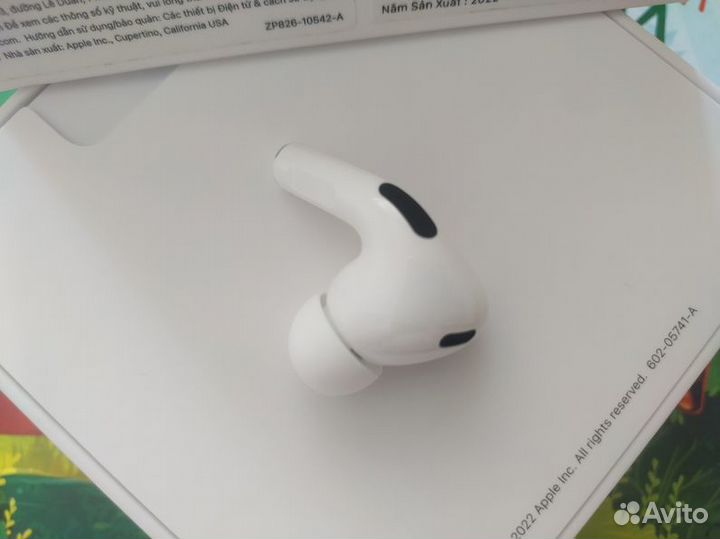 Airpods pro 2 правый наушник новый