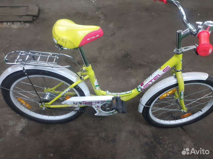 Stels пилот 200