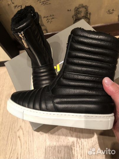 Ботинки на меху Jarrett новые