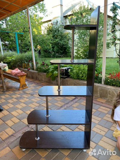 Полка напольная для цветов интерьера