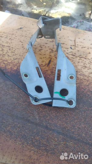 Петли капота nissan sunny B15