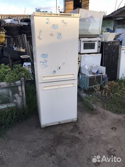 Холодильник Stinol