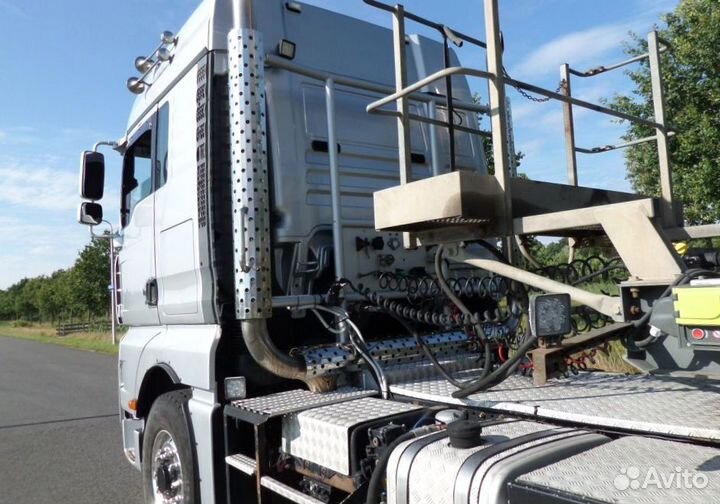 В разборке грузовик MAN, TGA 2000-2008