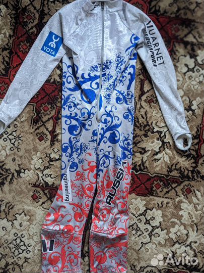 Горнолыжные Спусковые комбинезоны