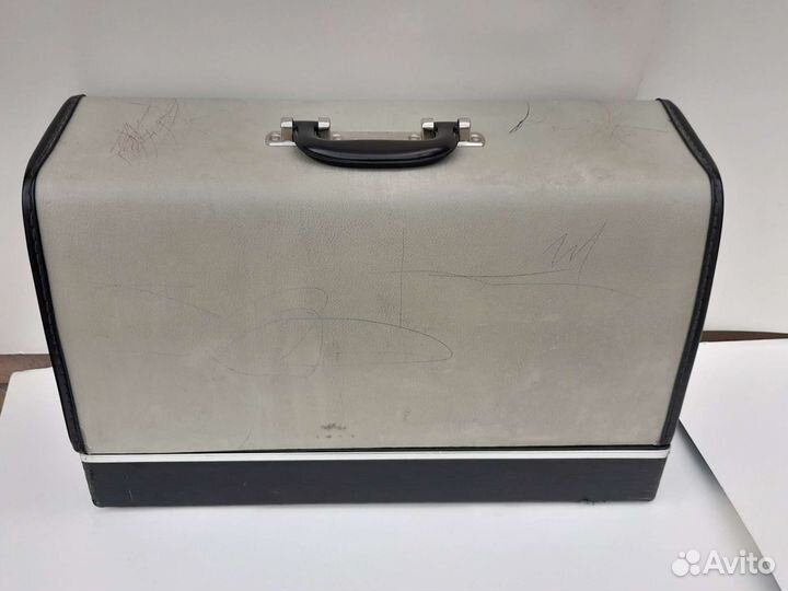 Швейная машинка