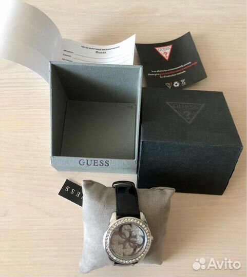 Часы Guess