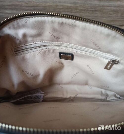 Сумка Guess
