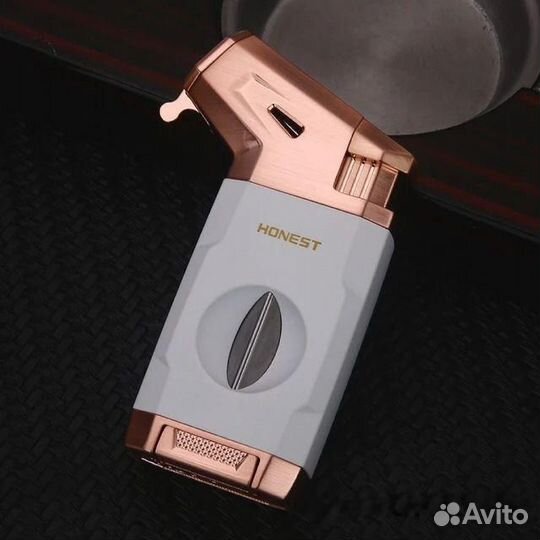 Мощная зажигалка с гильотиной