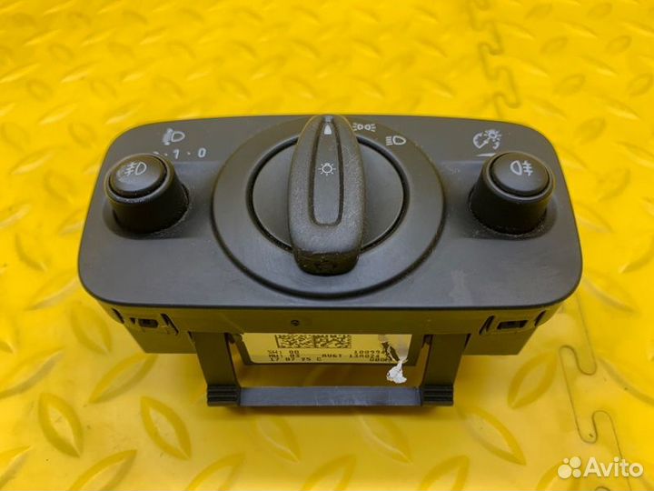 Блок управления светом Ford Kuga легковой