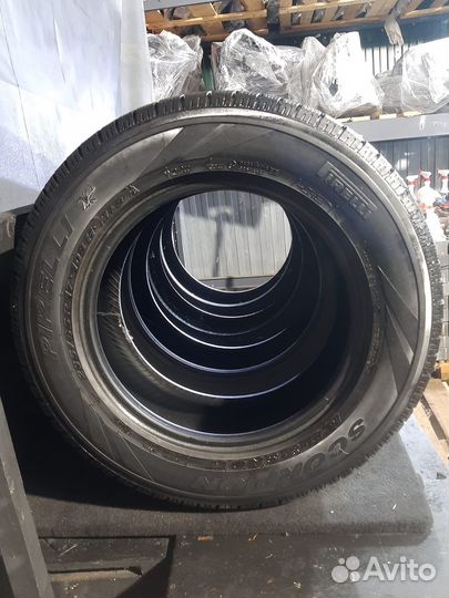 Pirelli Scorpion Ice&Snow 235/65 R17 108H