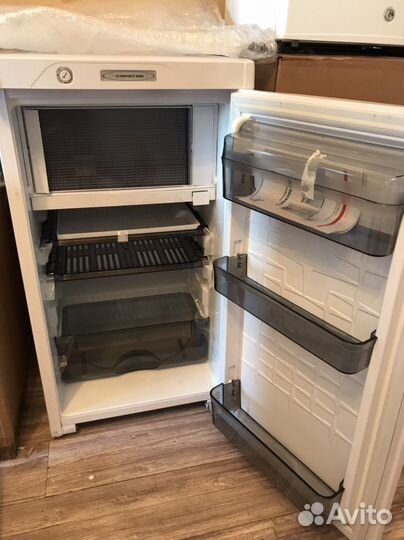 Холодильники новые.цены разные