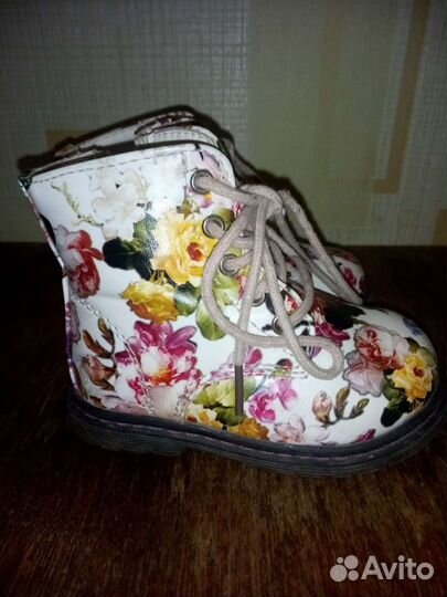 Ботиночки для девочки 21 размер осень,б/у, отлично