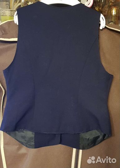 Школьная жилетка для девочки рост 128