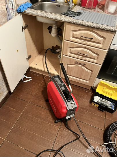 Прочистка засоров в трубах. Промывка труб