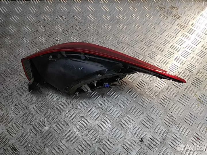 Фонарь задний наружный левый Mazda Mazda3