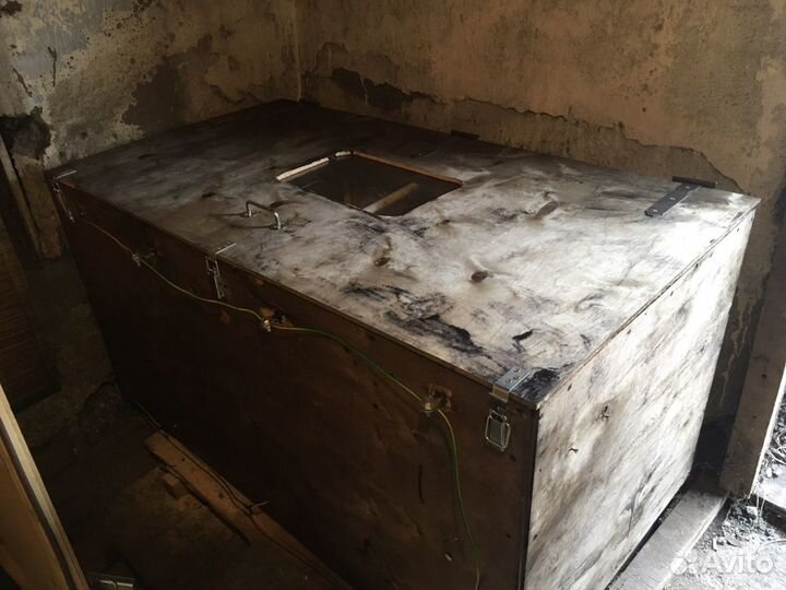 Продам коптильню электростатического копчения + ящ